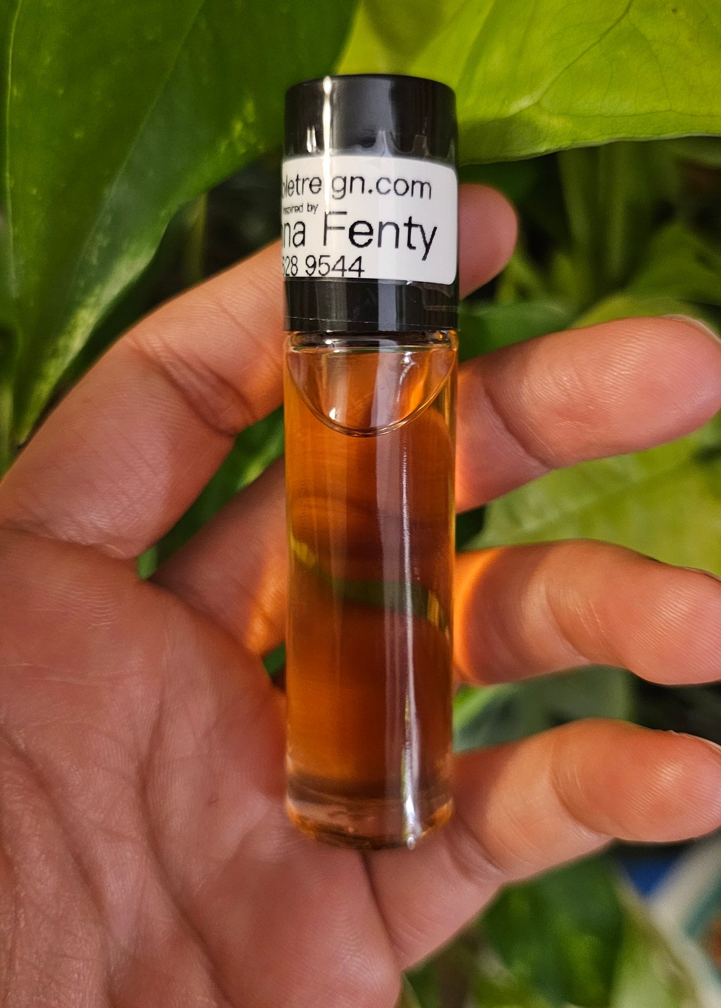 Rihanna Fenty Type Fragrance Body Oil Perfume (w)