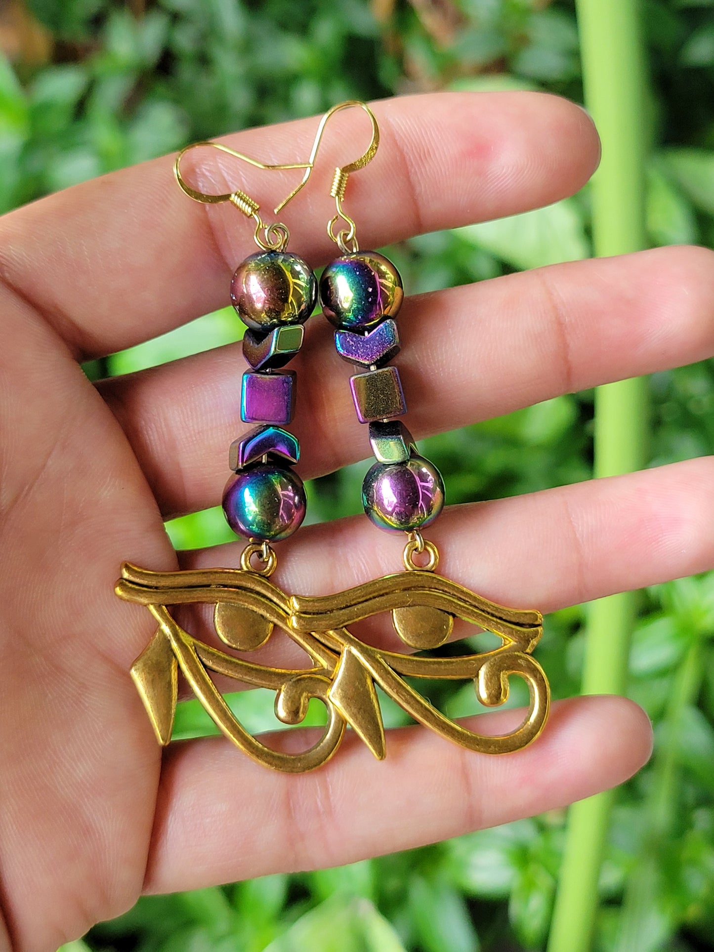 UltraViolet Rainbow Hematite Eye Bracelet and Earrings