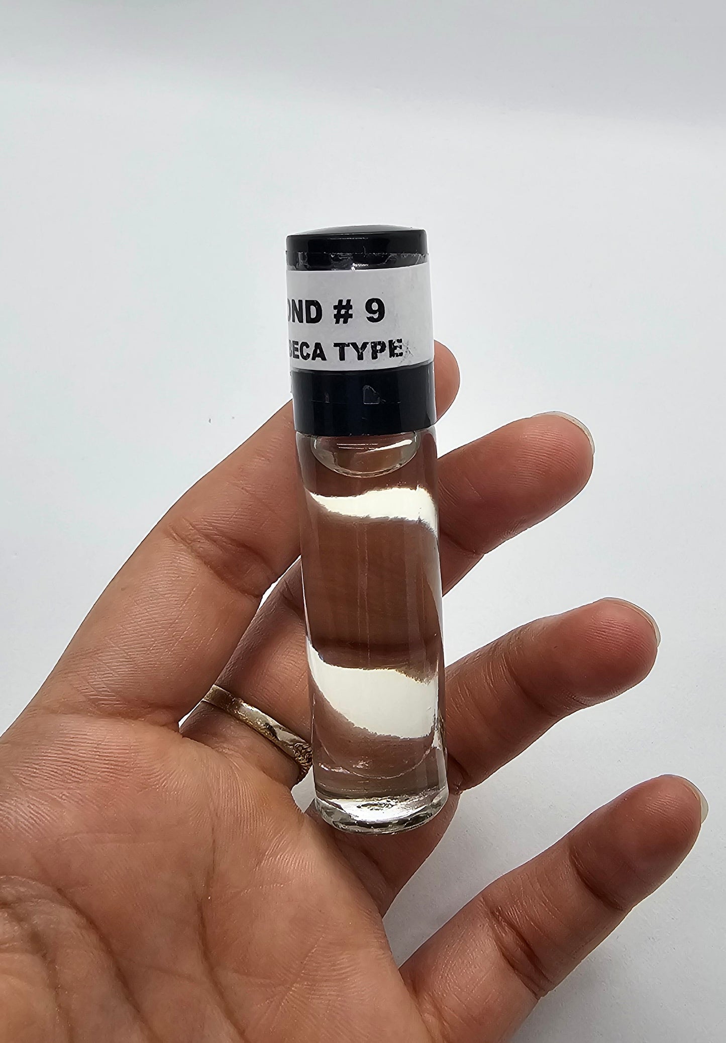 Bond #9 Tribeca Type Fragrance Body Oil Cologne (mens)