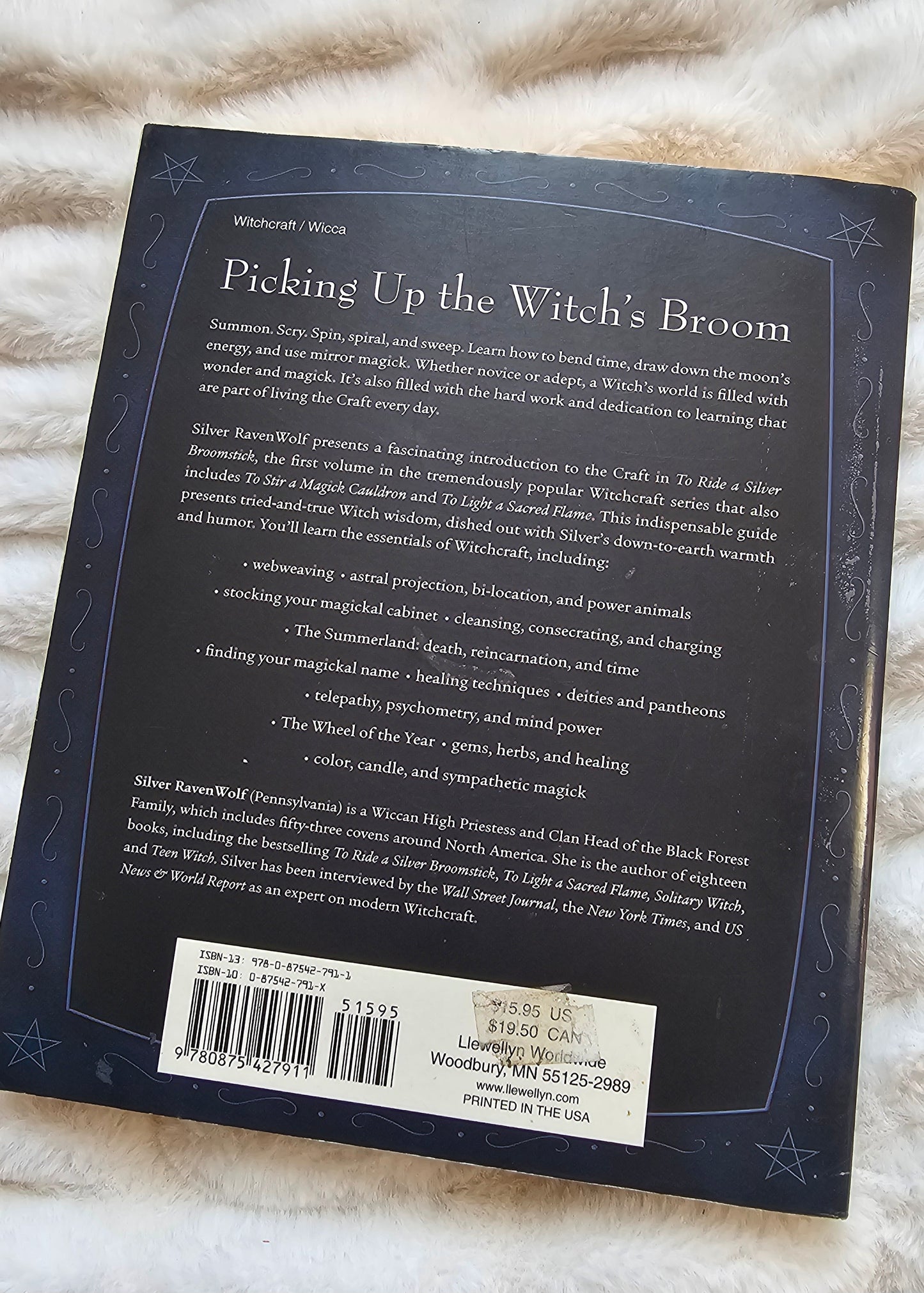 To Ride A Silver Broomstick| New Generation Witchcraft Book by Silver Ravenwolf