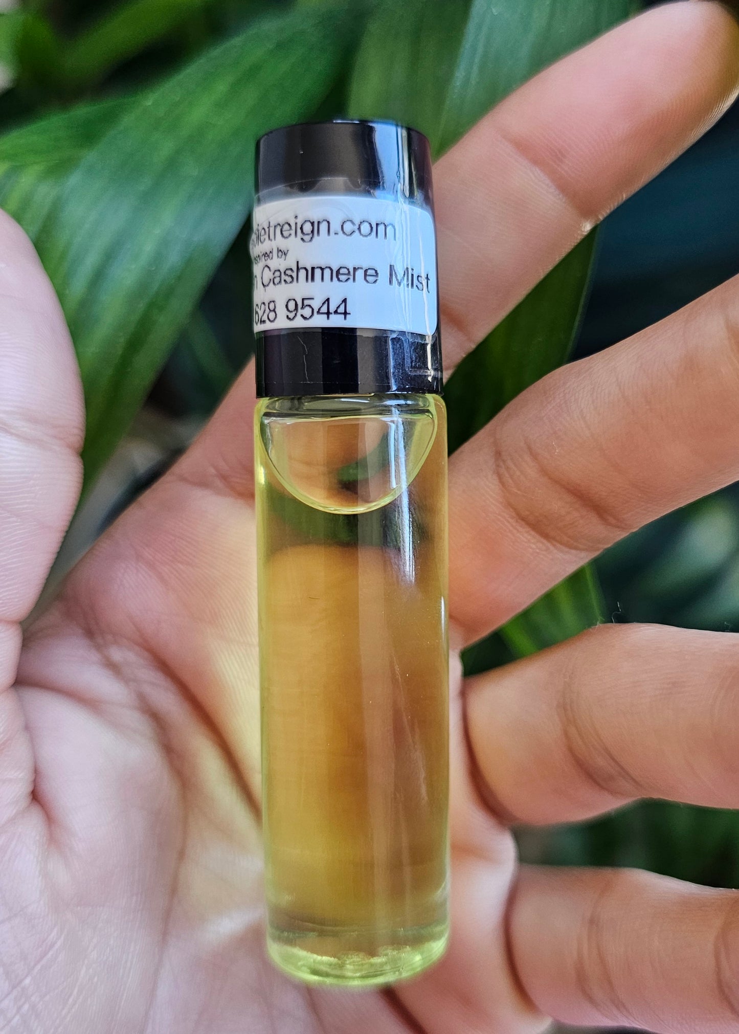 Donna Karen Cashmere Mist Type Fragrance Body Oil Perfume (w)